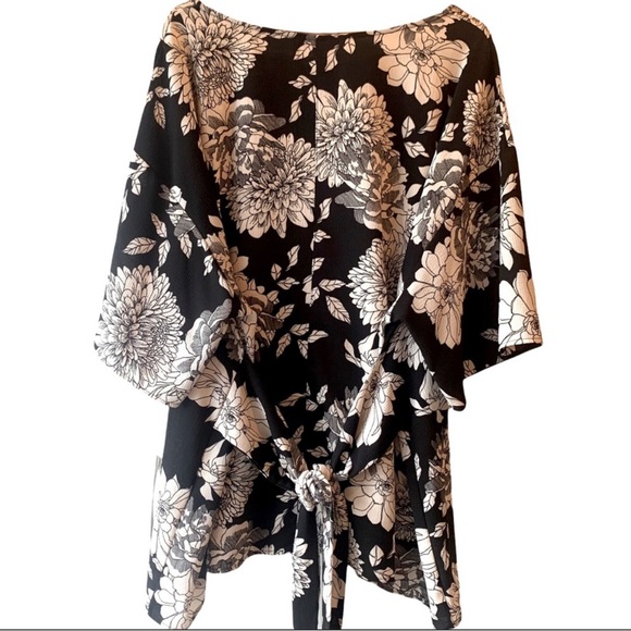 Molly & Isadora Top Black & White Floral Blouse with Front Tie sz 2x - Picture 1 of 4